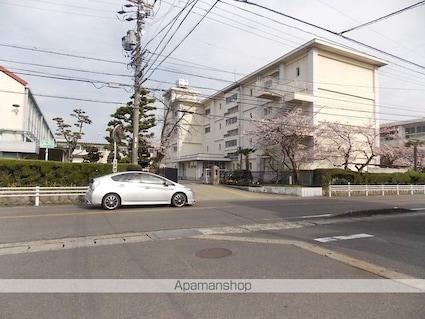 ａｍｏｒｅ富塚[2LDK/57.96m2]の周辺