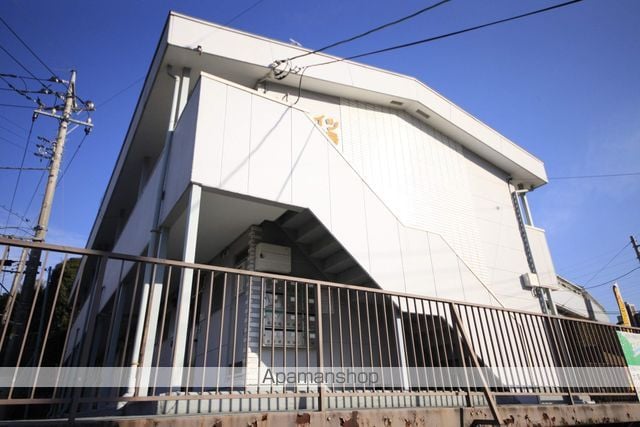 小島ハイツ2号の外観写真