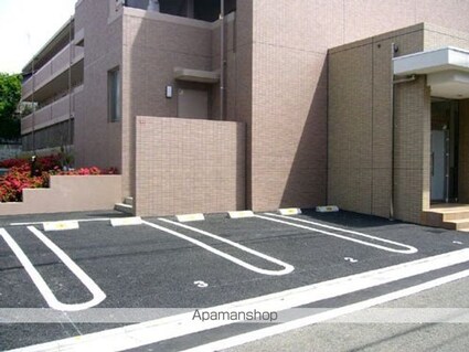 ドミール新高円寺[1K/21m2]の外観2