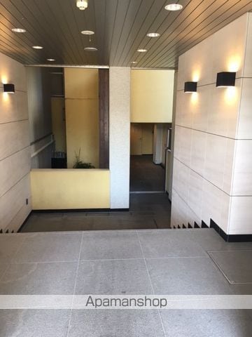スパシエベルタ横浜の玄関写真
