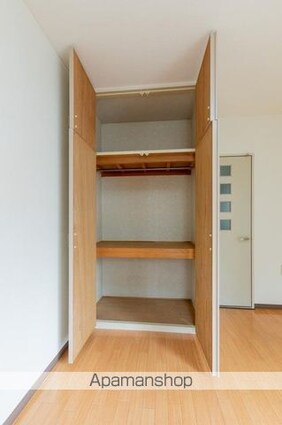 メゾン・ド・パリス[1K/16.2m2]の収納