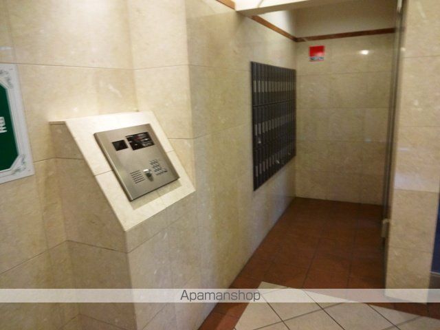 アーク吉田駅前の玄関写真