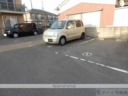 ディアスブランシェＪ[3LDK/65.78m2]の駐車場1