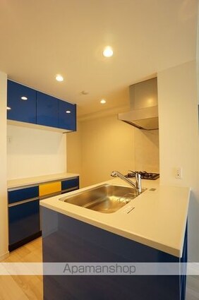 ロイヤルパークスＥＲ万代[2LDK/64.72m2]のキッチン