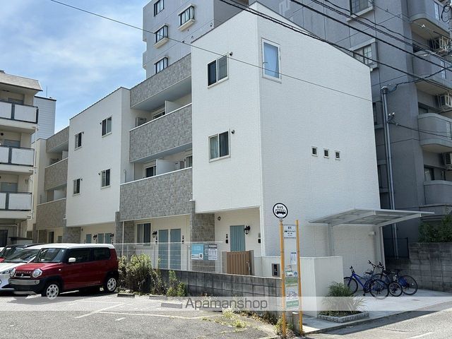 RAFFLESの外観写真