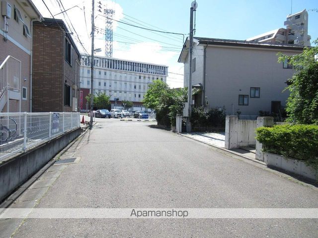 ランドハウスBの周辺写真