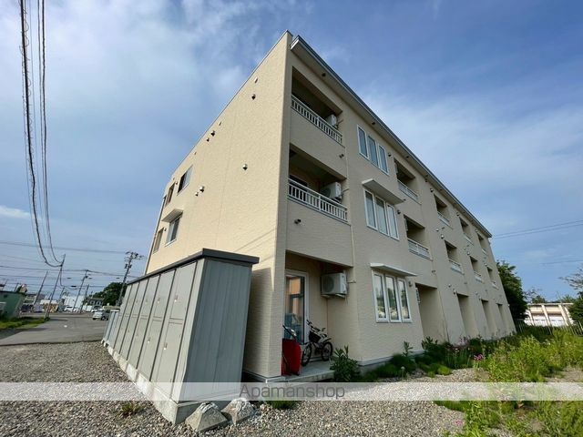 ユトリロ電信通の外観写真