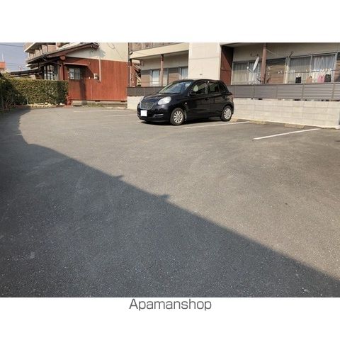 レジデンス街道の外観写真