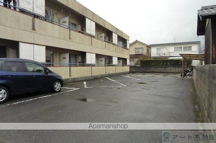 第２井上ハイツ[1K/20.9m2]の駐車場