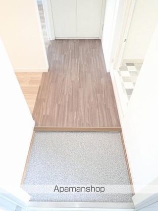 レークハイツ伊庭　ＩＩ[2LDK/54.52m2]の玄関