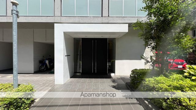 パークハビオ秋葉原エストの玄関写真