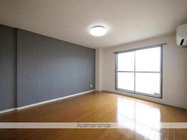 グランシャリオ津高弐番館の内装写真