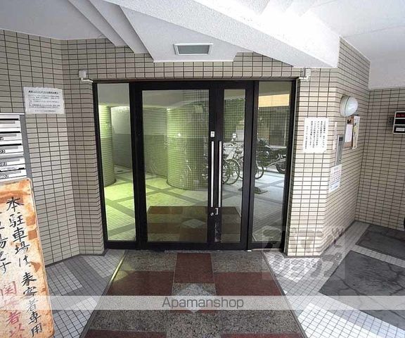 グランドムール油小路の玄関写真