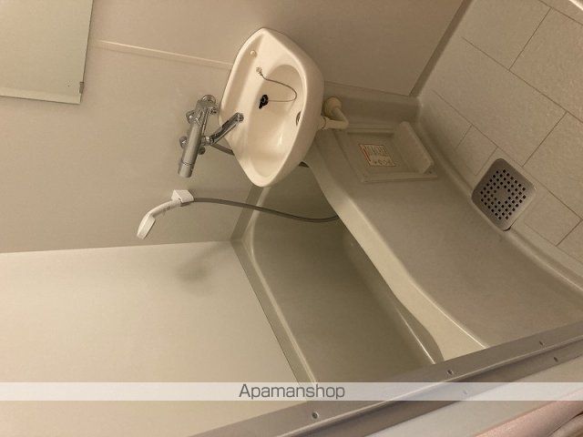 レオパレスFOND VILLAGEの内装写真