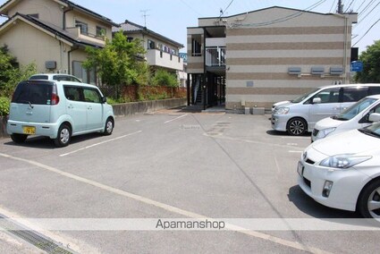 レオパレスシャルマンシード[1K/23.18m2]の駐車場1