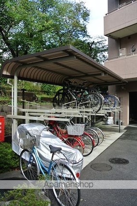 東京都荒川区荒川２丁目[2LDK/60m2]の共用部1