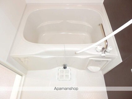 ザ　クレスト元浜[1LDK/53.2m2]のバス