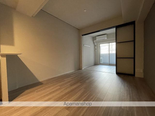 URBANEX心斎橋EASTの内装写真