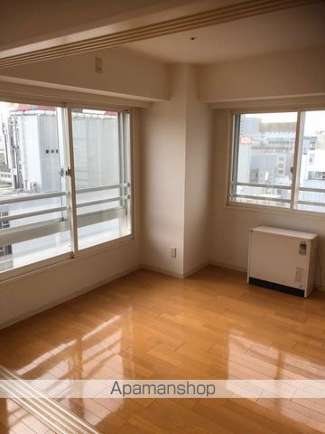 UURコート札幌南三条プレミアタワーの内装写真