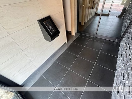 滋賀県草津市南草津５丁目[1LDK/35.53m2]のエントランス