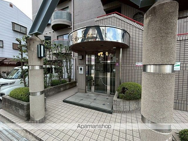 グレースすわの玄関写真