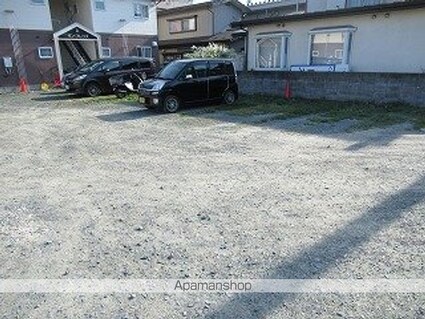 サンフレンズＢ[2DK/43.68m2]の駐車場1