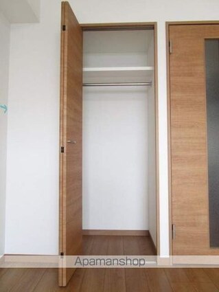 プラティーク高円寺[1K/24.78m2]の収納