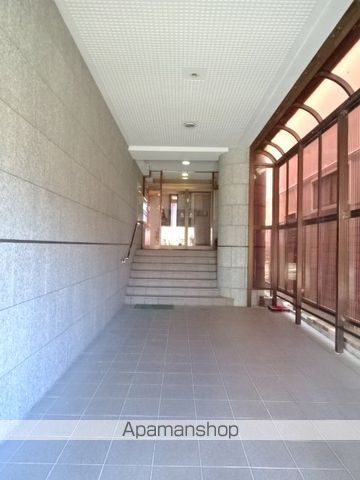 モンレーヴ葵東IIの玄関写真