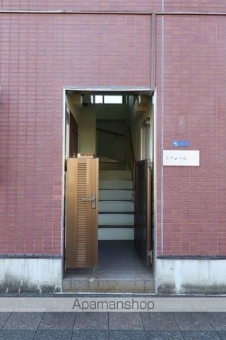 リアノーム・Kの玄関写真