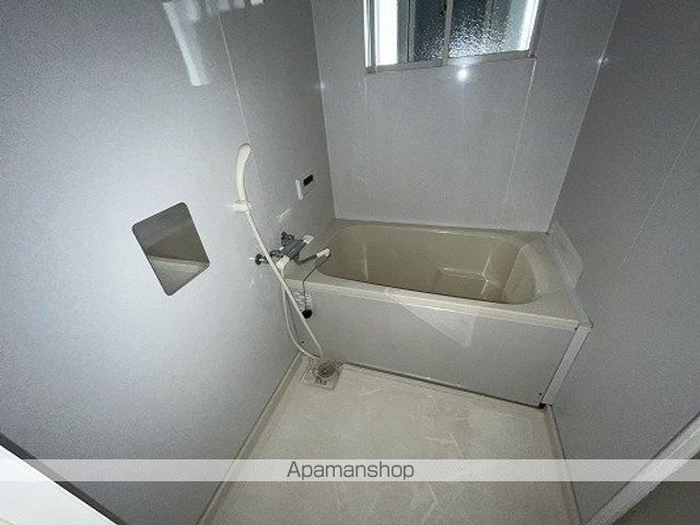 砥堀メゾネットの内装写真