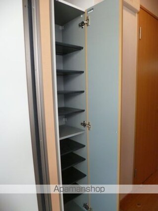 グラテース雅和[1R/28.12m2]の玄関