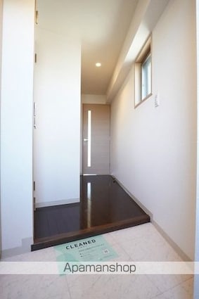 クレアシオン目白通り[1R/24.1m2]の玄関