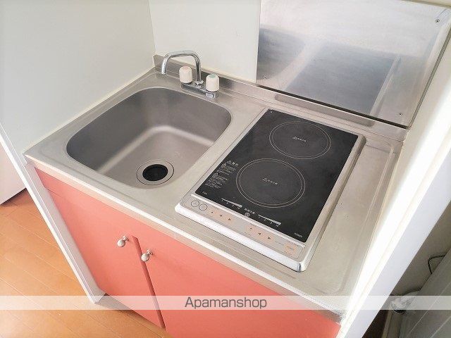 レオパレスコートデレモングラスの内装写真