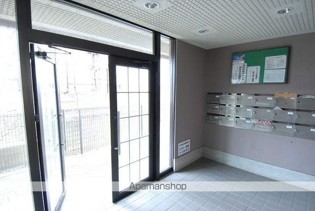 シャトー新宮の玄関写真