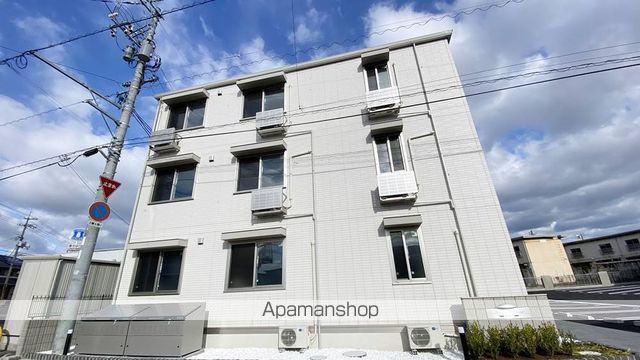 エマーブルMグラン II棟の外観写真