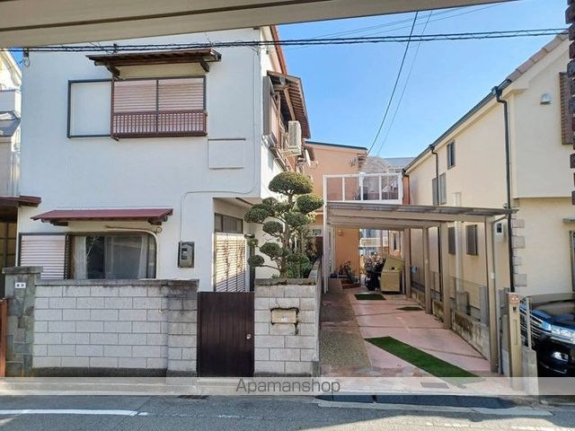 DーROOM甲子園の内装写真