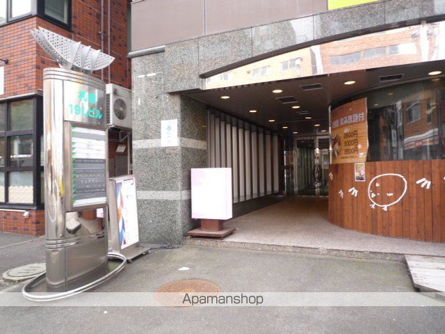 札幌19Lビルの玄関写真