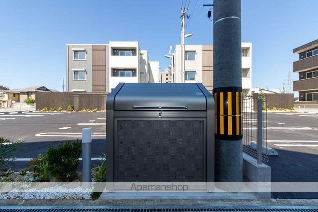 DーRESIDENCE諸江IIIの内装写真