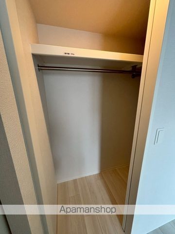 コンフォリア・リヴ大阪本町の内装写真