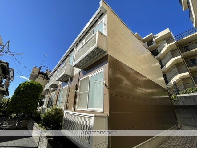 レオパレスフェンテの玄関写真