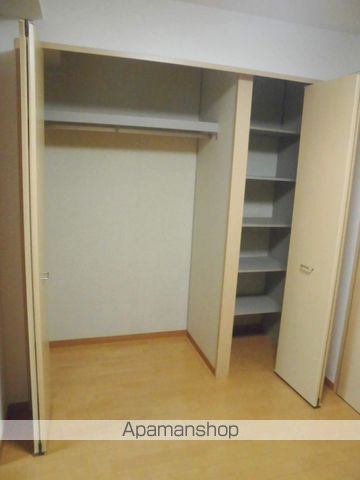 クリスタルなかもずの内装写真