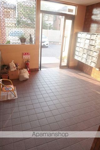 エンデバー高石の玄関写真