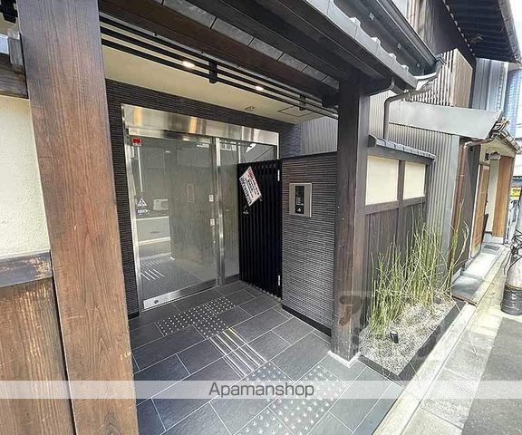 FLAIR京都五条烏丸の玄関写真