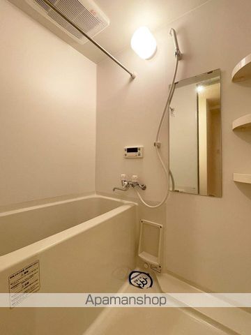 アンプルールベトンカルティエの内装写真
