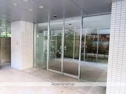 ガレリア東新宿[1K/29.75m2]のエントランス