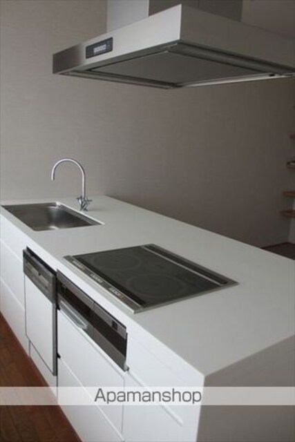 和歌山県和歌山市十番丁[2LDK/141.45m2]のキッチン