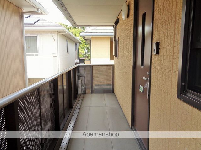 ツインパレス庄内 S棟の玄関写真