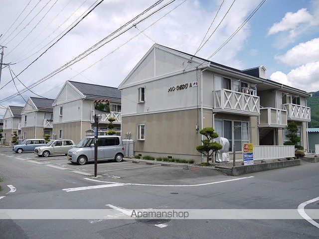 メゾンひまわりC棟の外観写真
