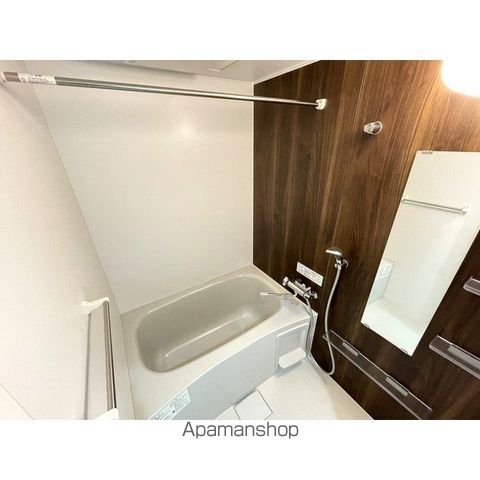 LIBTH新町WESTの内装写真