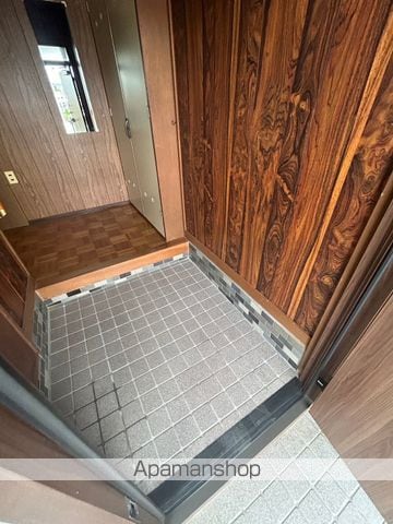 長野市 2階建 築55年の内装写真